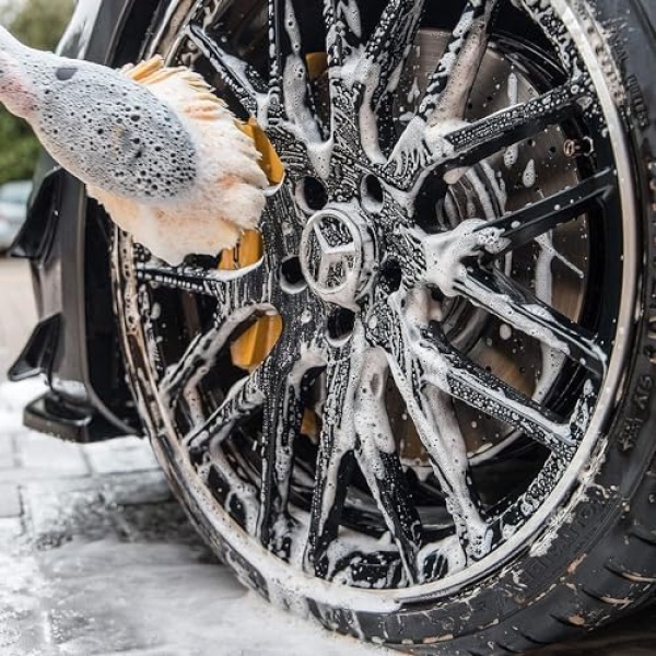 Meguiar's G9524EU Hot Rims All Wheel and Tire Cleaner 710ml - Image 10